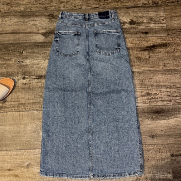 Zara Blue Denim Maxi Skirt with Slit - Picture 5 of 5